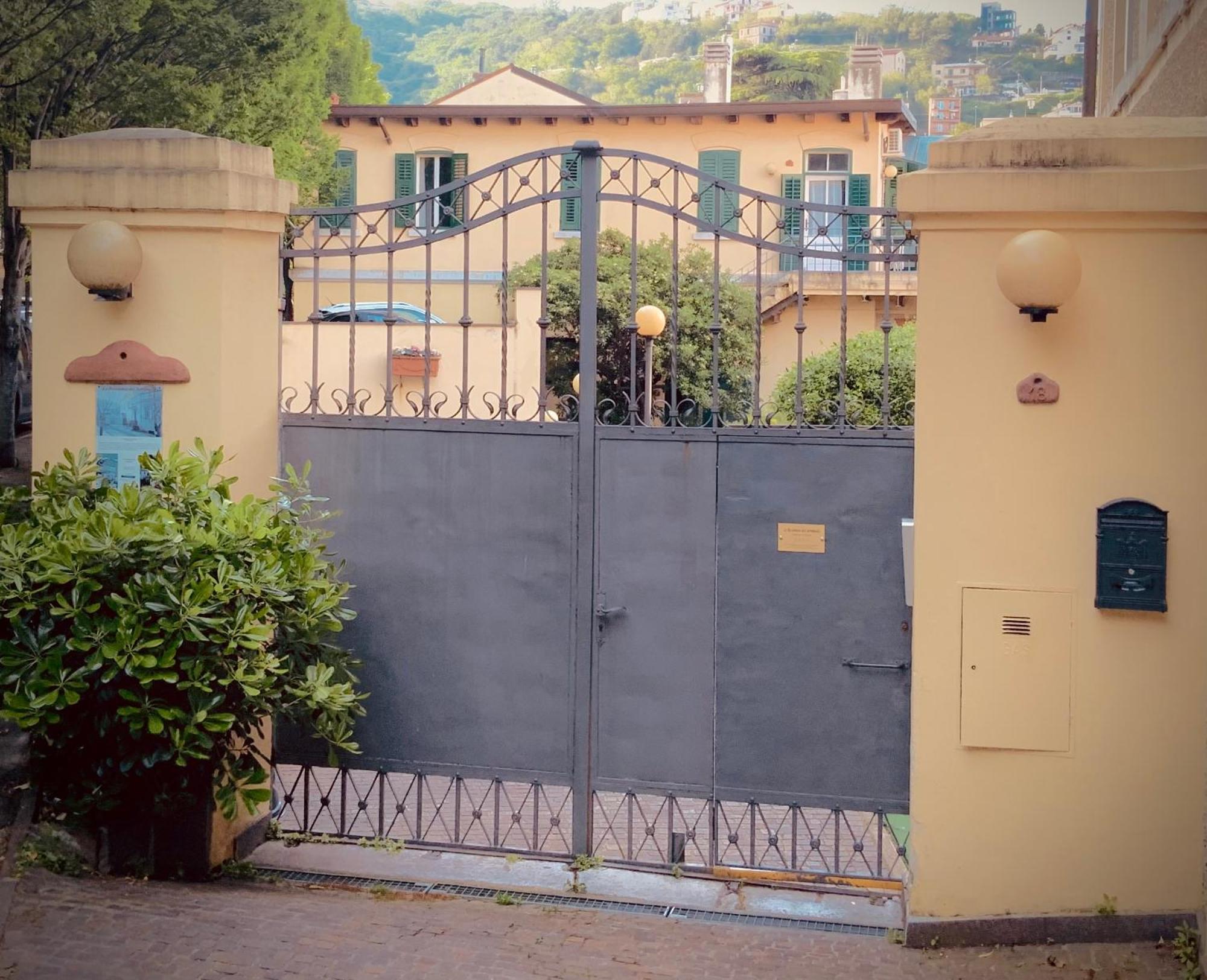 Le Residenze Dei Serravallo